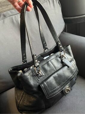 Y2K Coach Penelope black Pebbled Leather Tote/Shoulder Bag F19044 
15” L